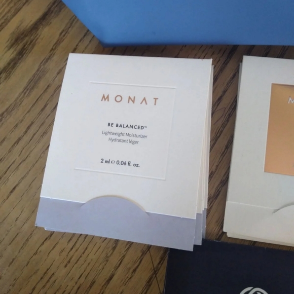 Monat bundle samples and jelly bag - Picture 5 of 12